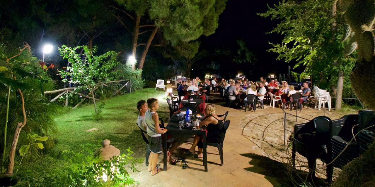 Camping Villaggio L'Ultima Spiaggia 바리사르도 외부 사진