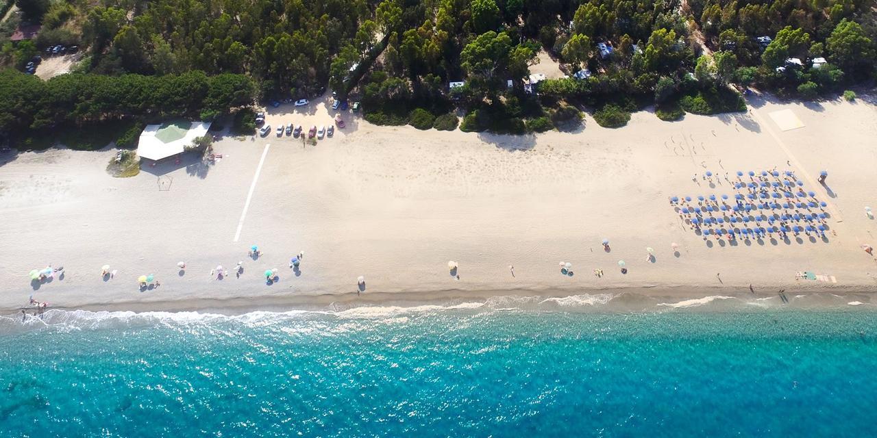 Camping Villaggio L'Ultima Spiaggia 바리사르도 외부 사진